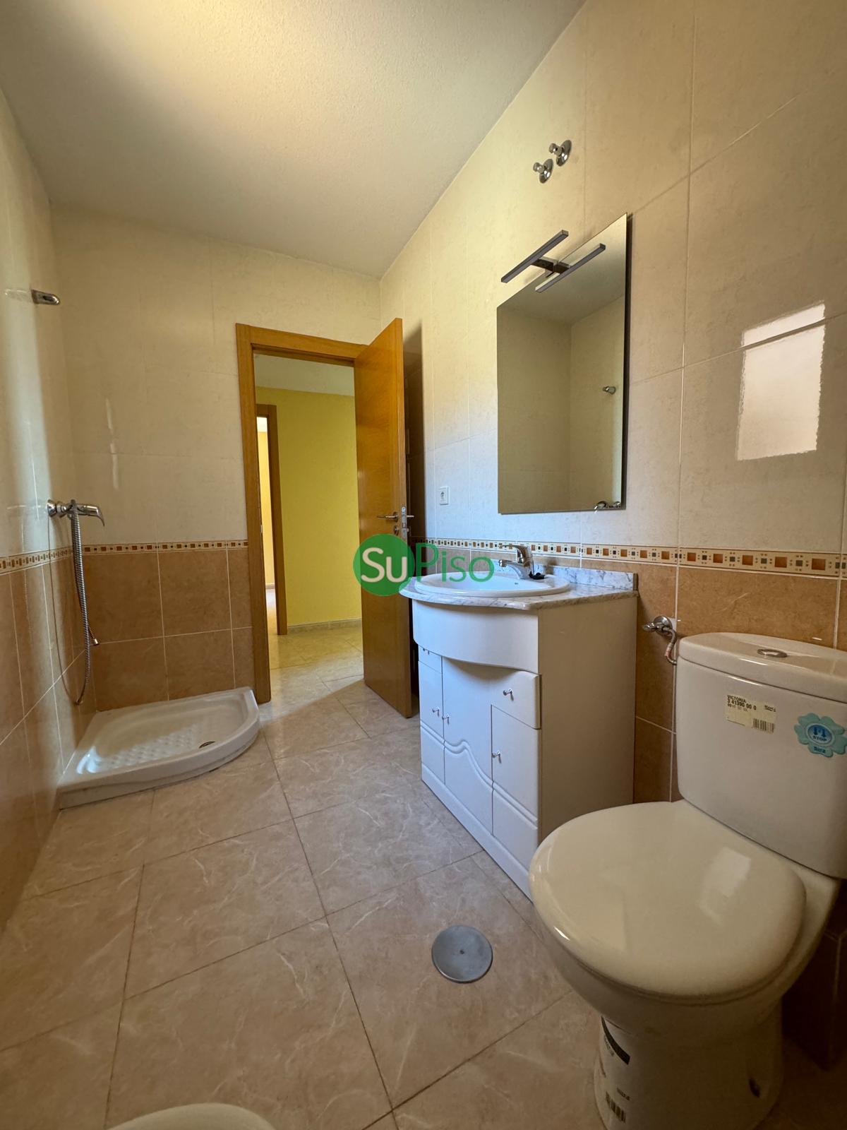 For rent of flat in Cedillo del Condado