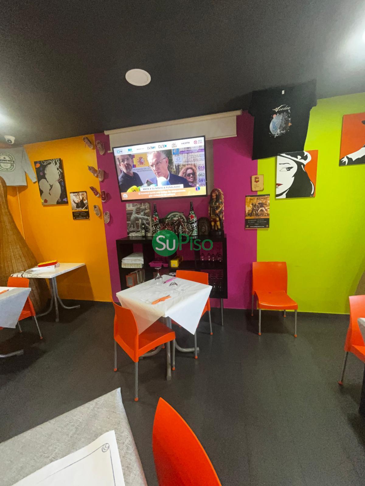 For sale of commercial in Yeles