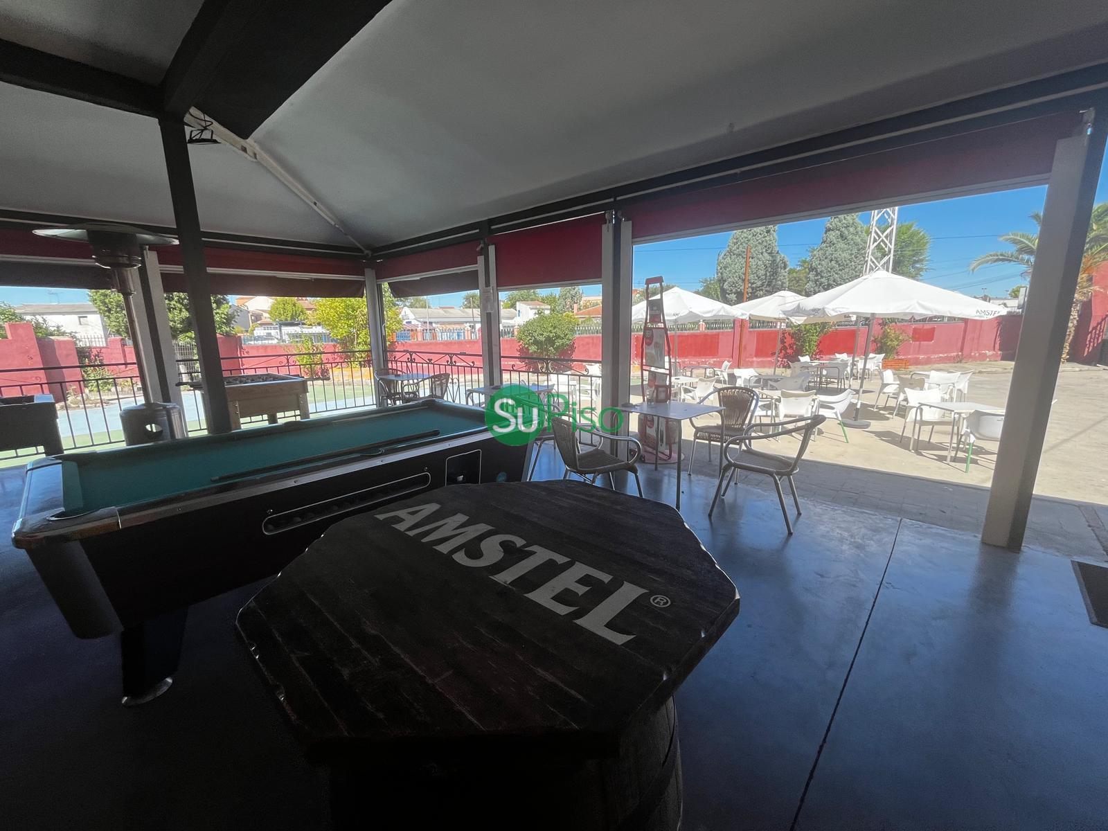 For sale of commercial in Yeles