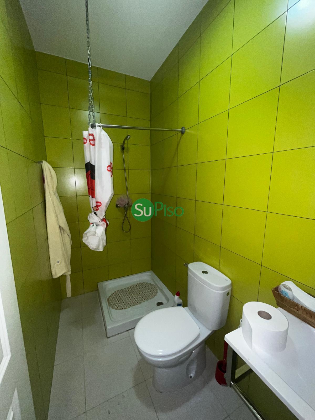 For sale of commercial in Yeles