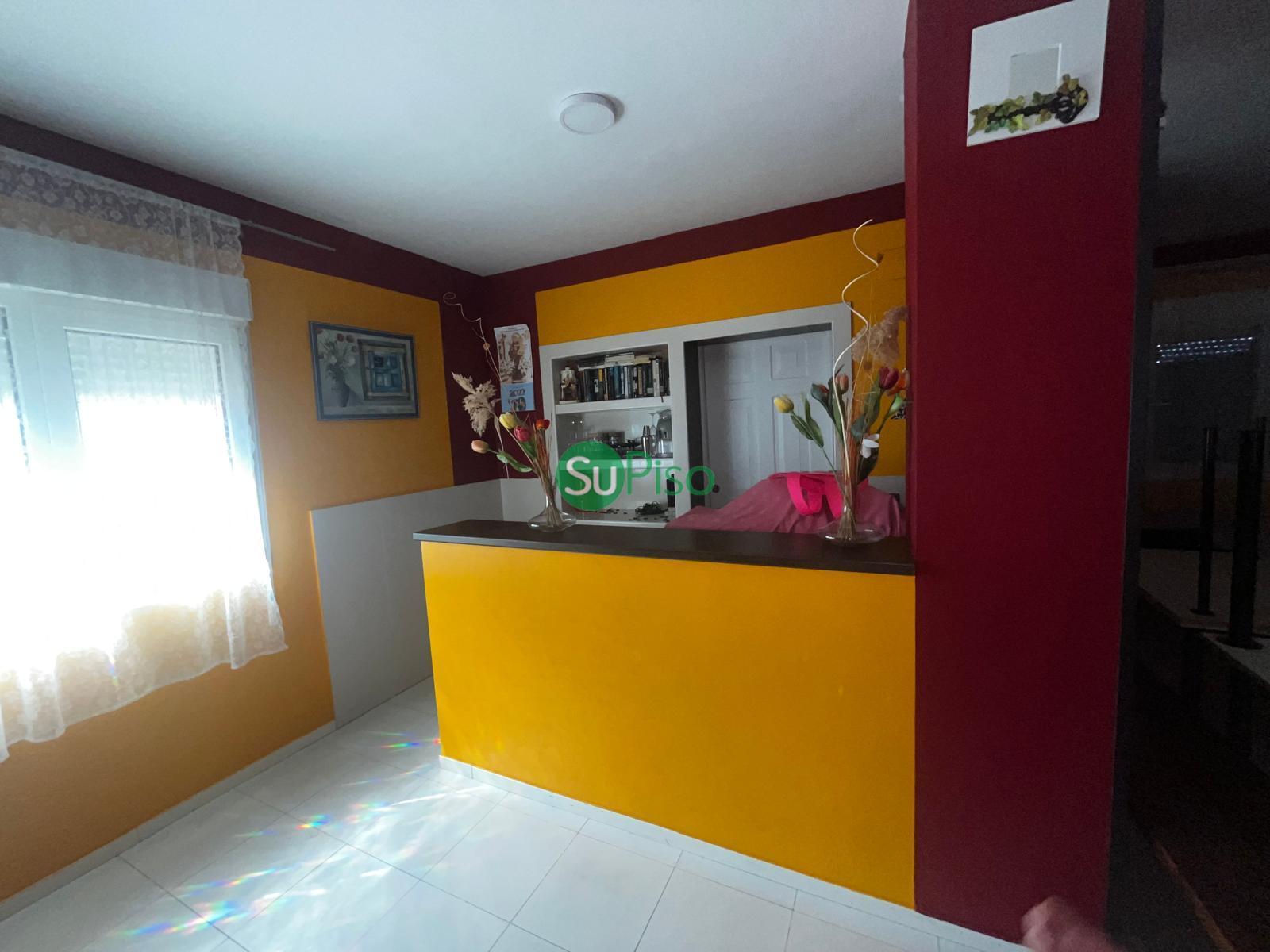 For sale of commercial in Yeles