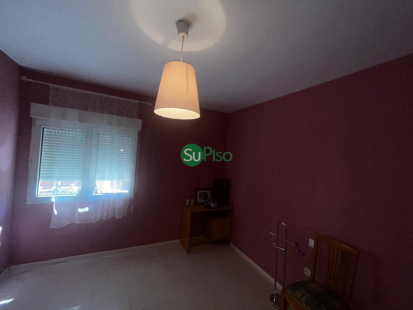 For sale of commercial in Yeles
