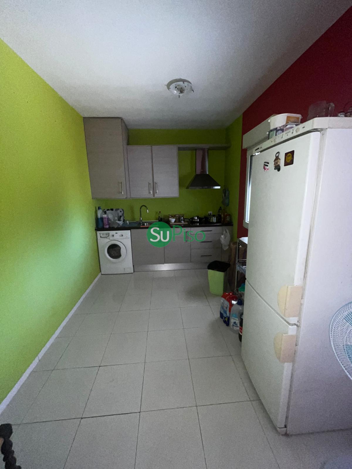 For sale of commercial in Yeles