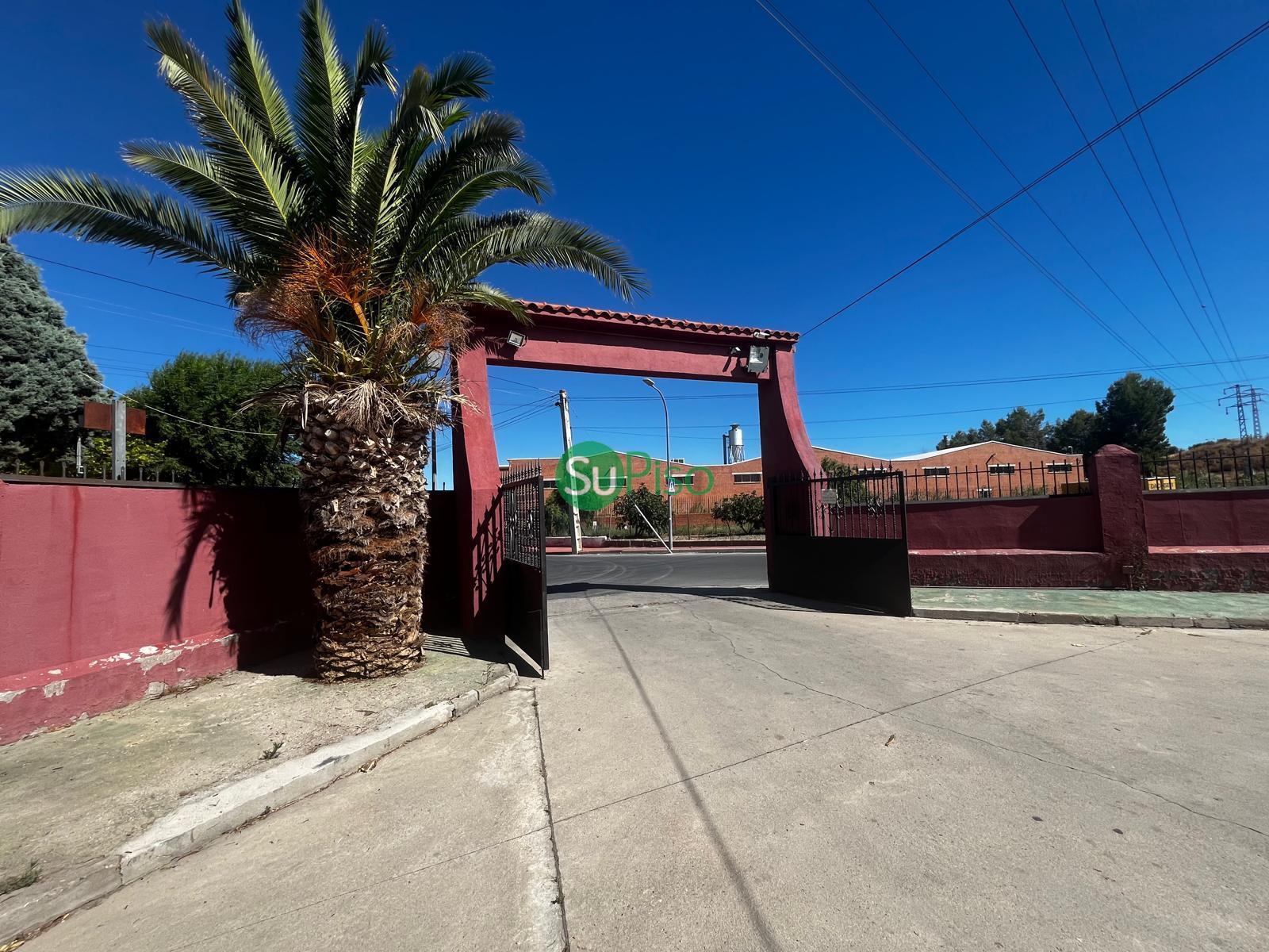 Venta de local comercial en Yeles