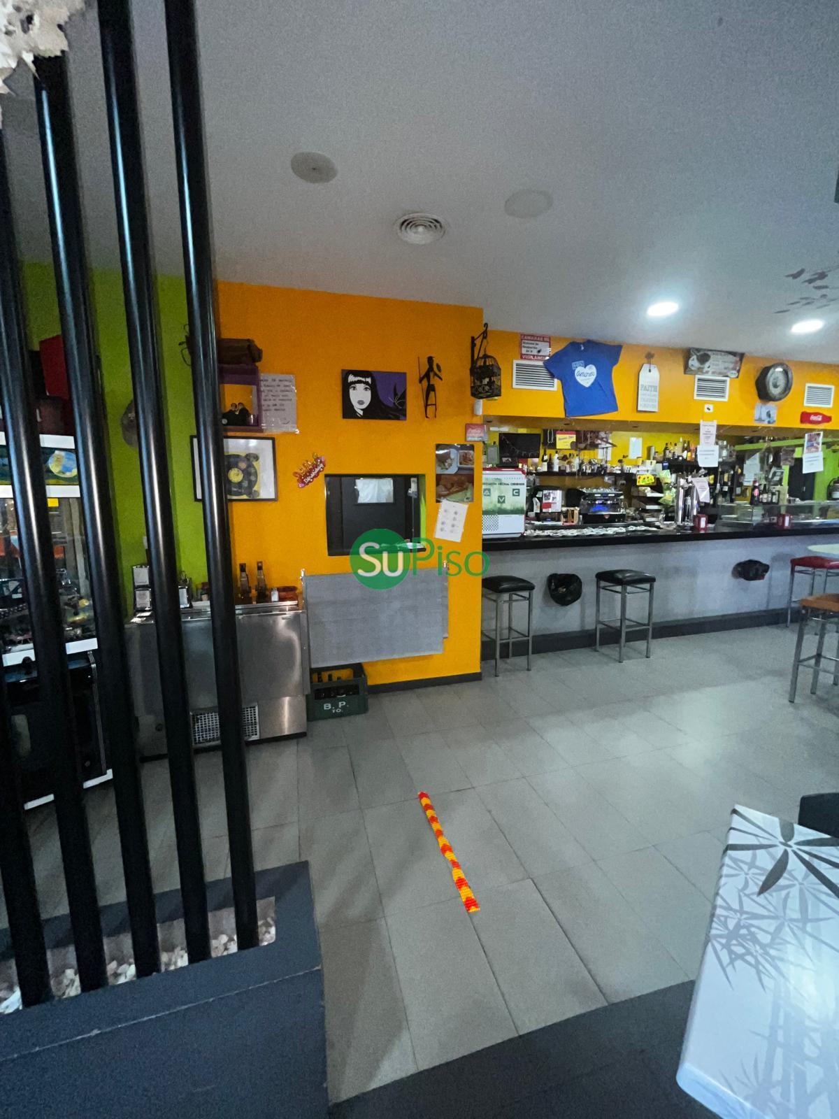 For sale of commercial in Yeles