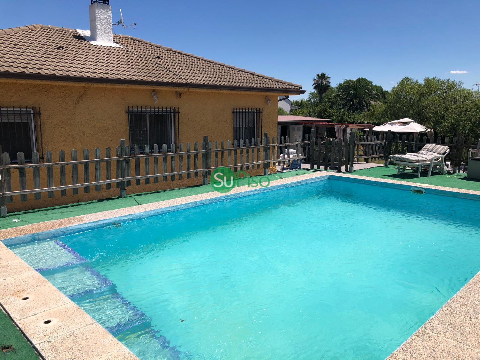 For sale of house in El Viso de San Juan