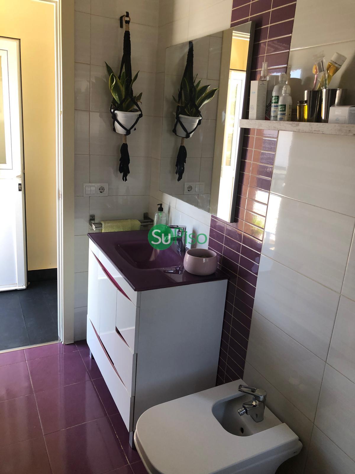 For sale of house in El Viso de San Juan