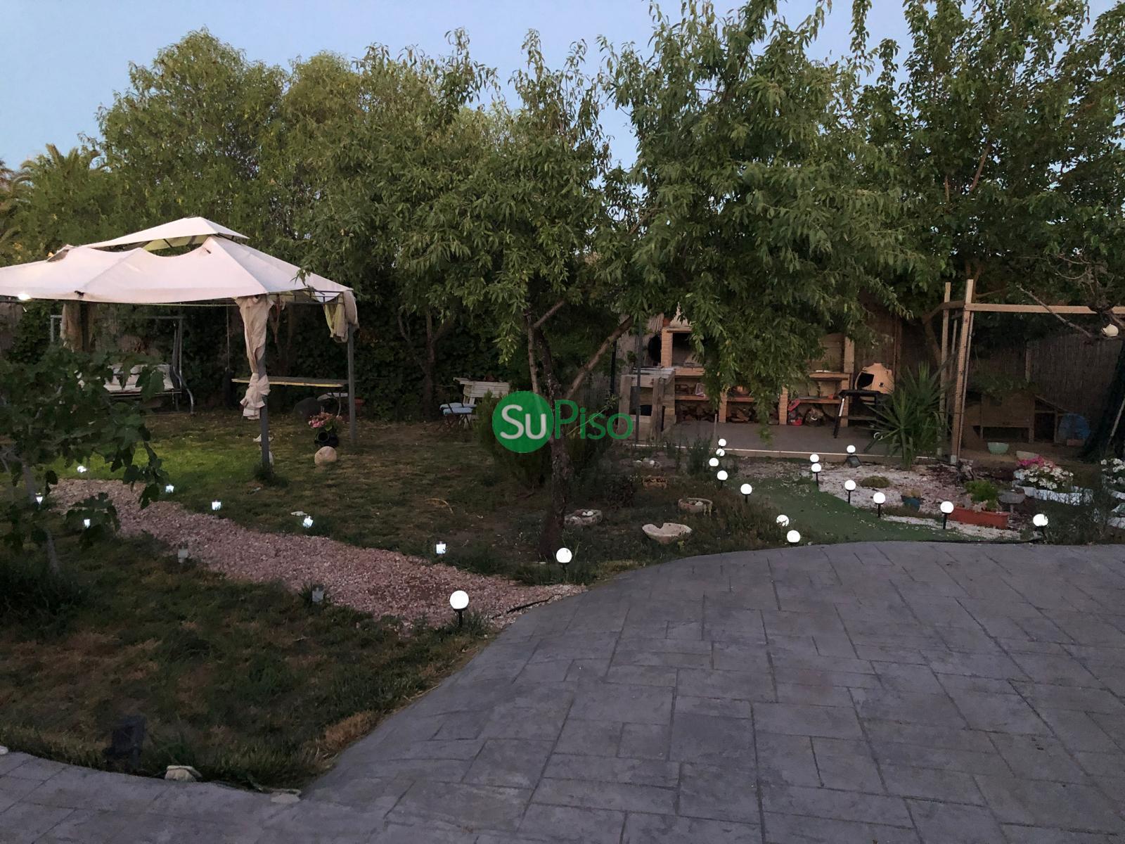 For sale of house in El Viso de San Juan