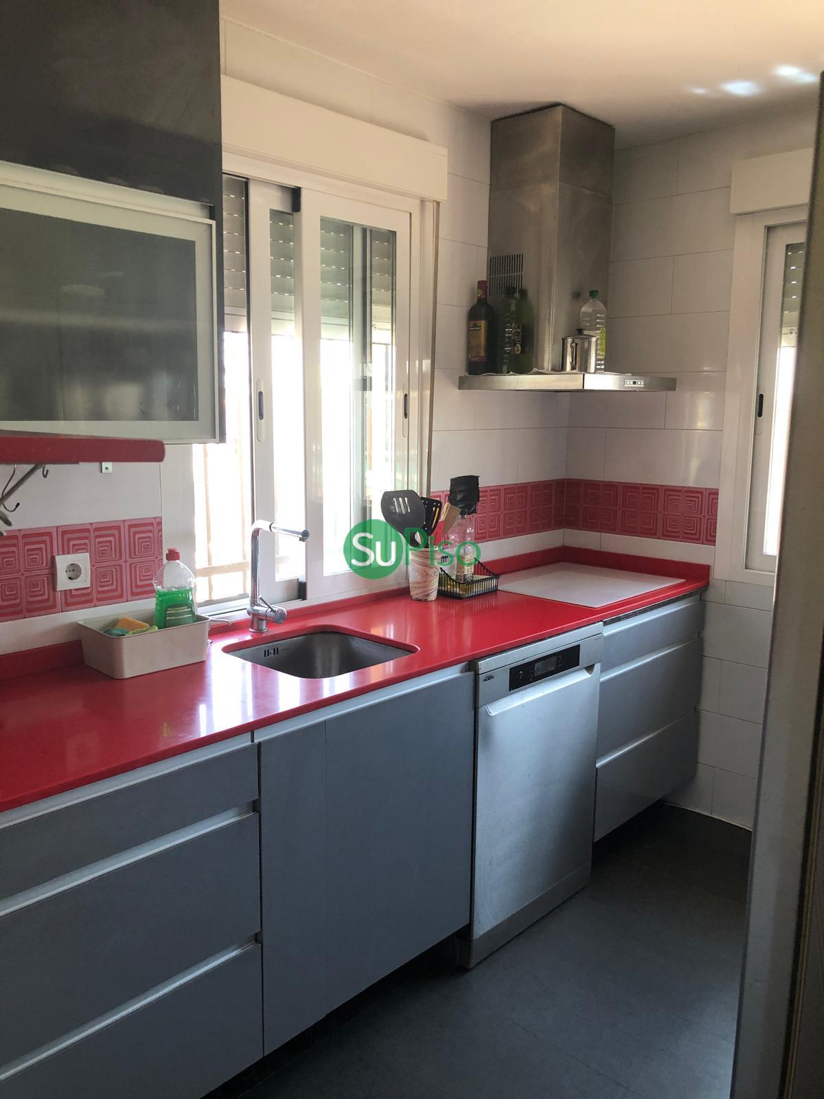 For sale of house in El Viso de San Juan