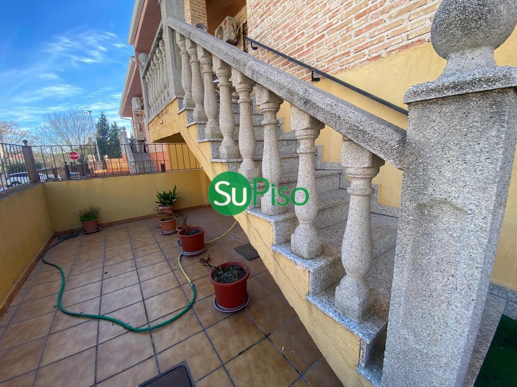 Venta de chalet en Yeles