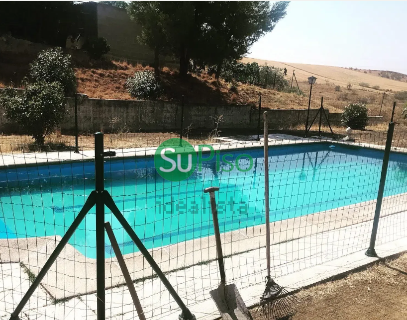 For sale of house in Palomeque