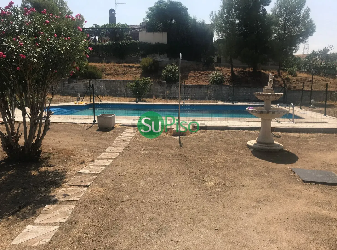 For sale of house in Palomeque