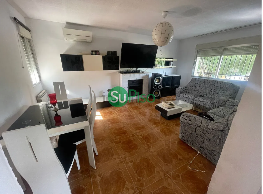 For sale of house in Palomeque