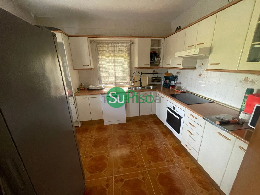 For sale of house in Palomeque
