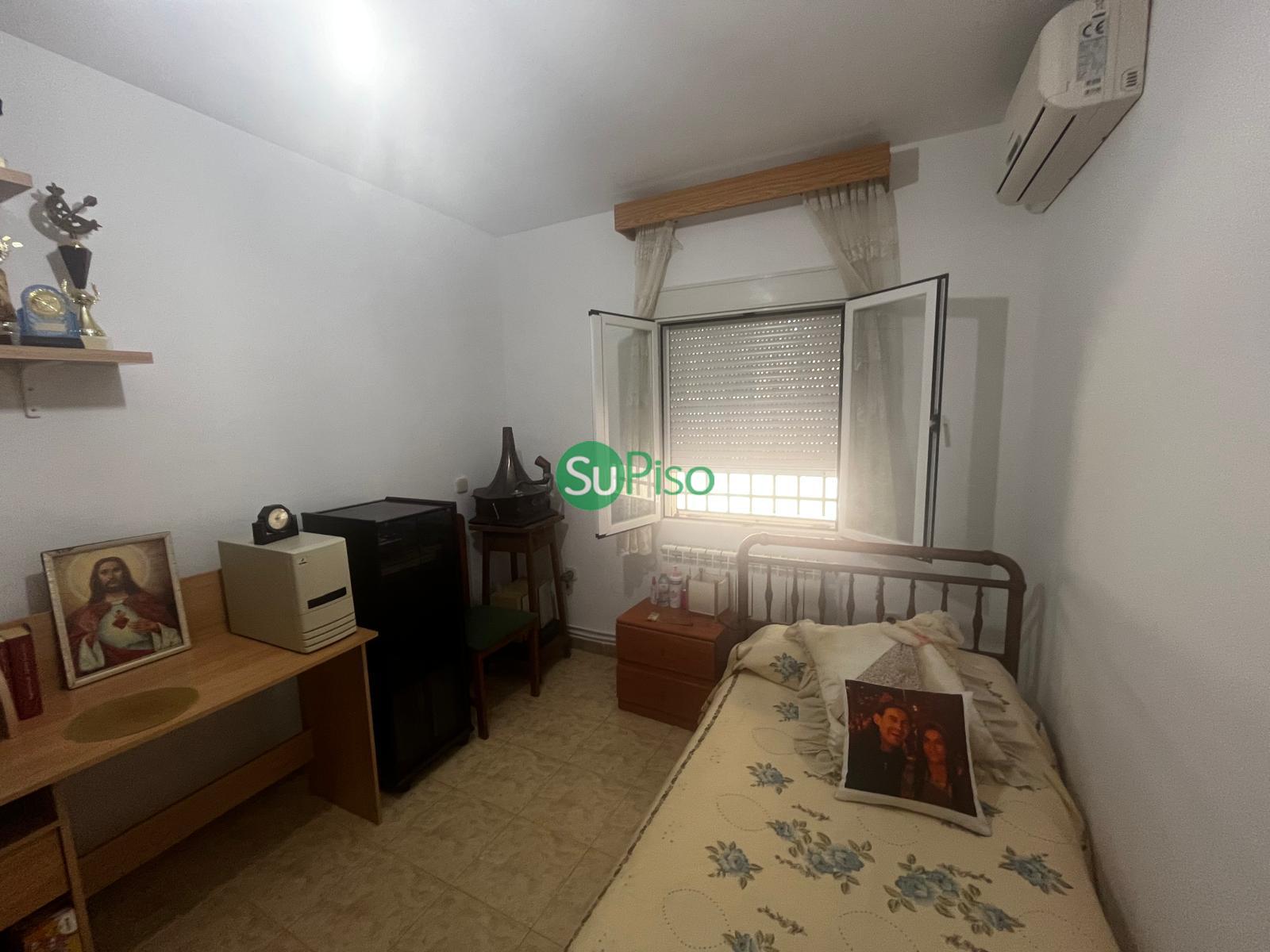 For sale of house in Yeles