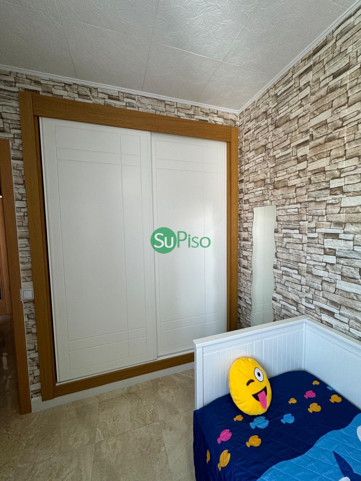 For sale of flat in El Viso de San Juan