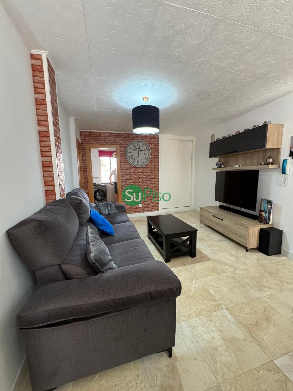 For sale of flat in El Viso de San Juan