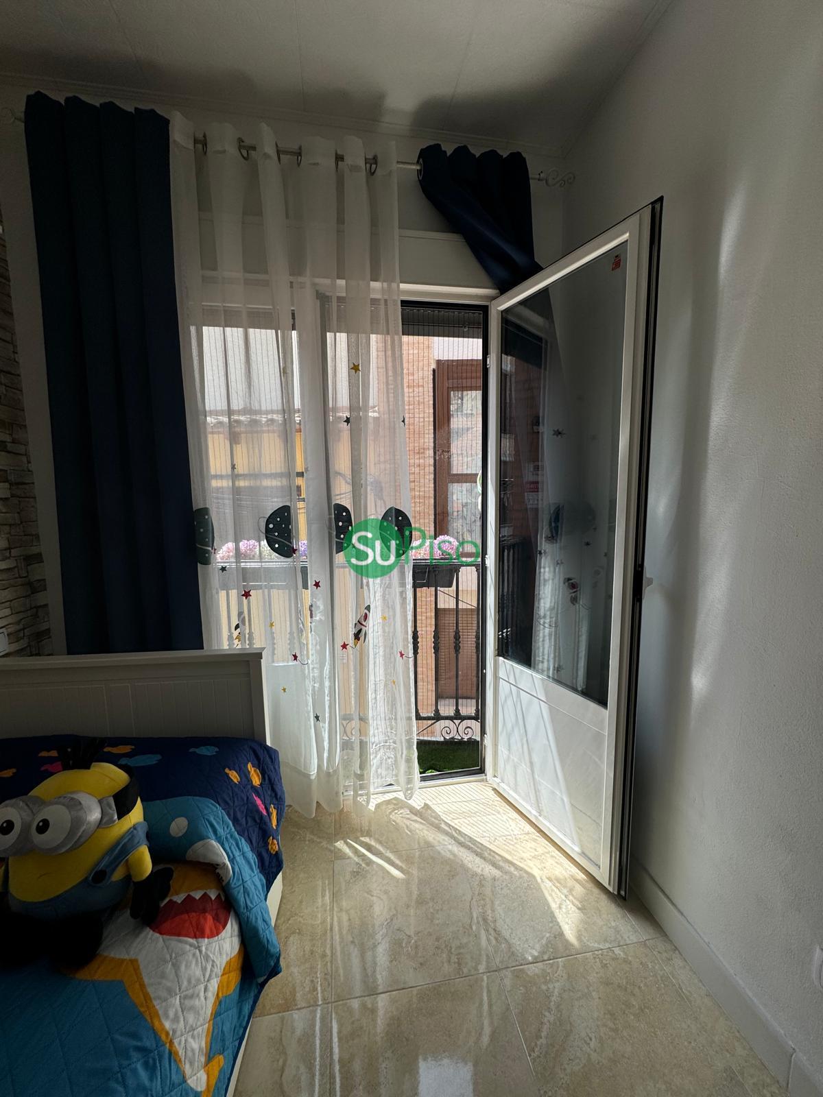 For sale of flat in El Viso de San Juan