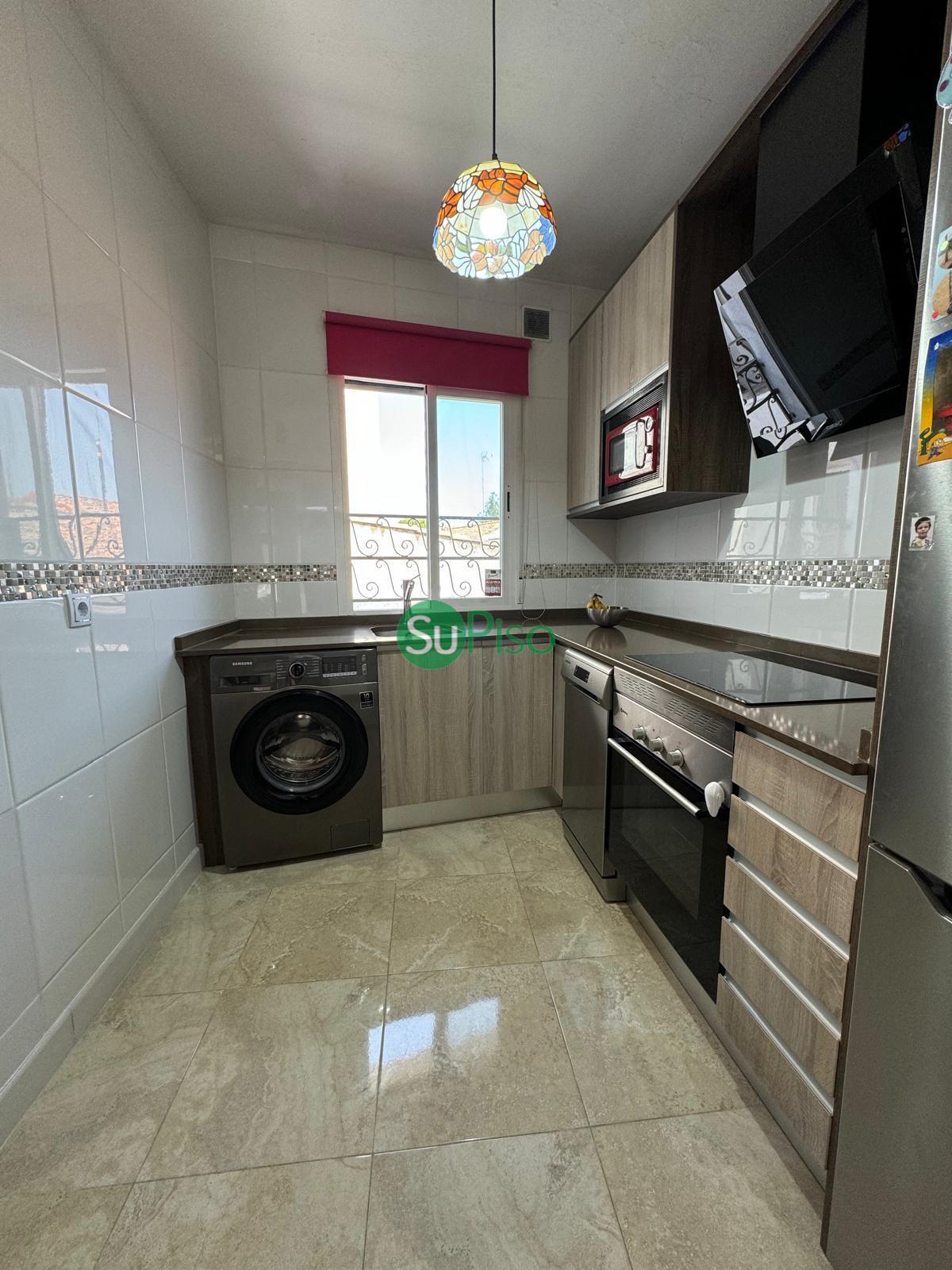 For sale of flat in El Viso de San Juan