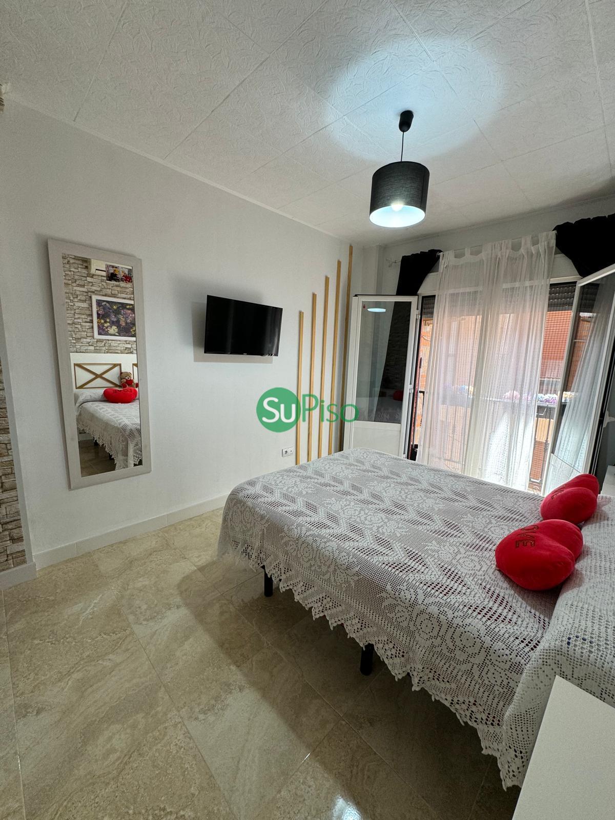 For sale of flat in El Viso de San Juan