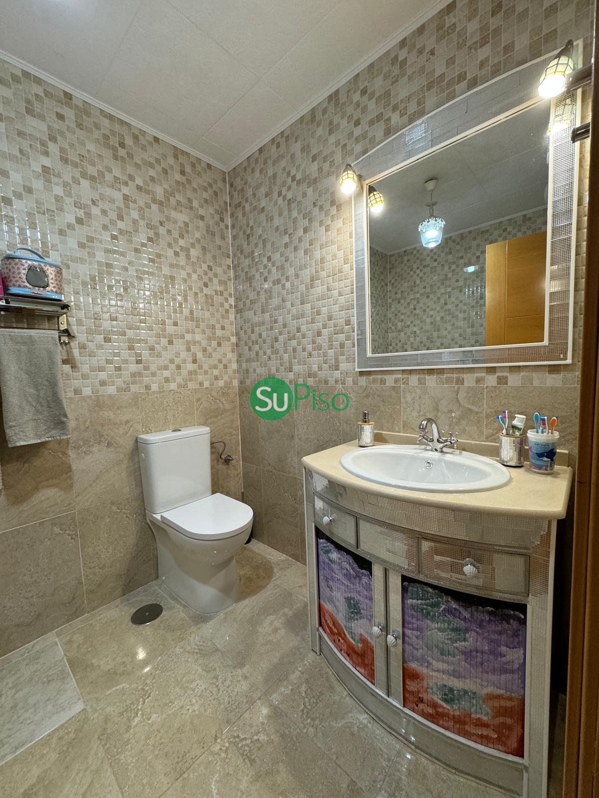 For sale of flat in El Viso de San Juan