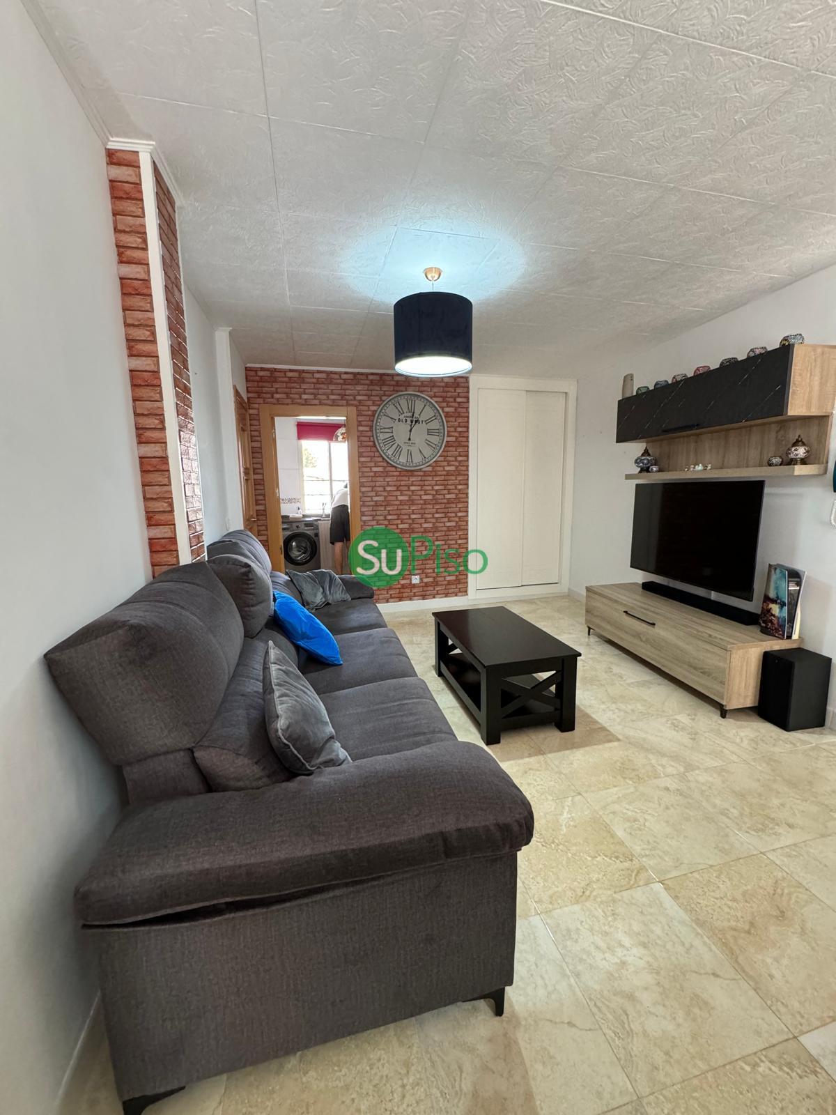 For sale of flat in El Viso de San Juan