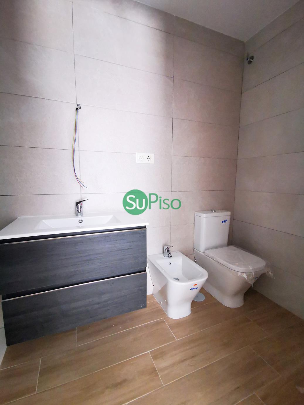 For sale of chalet in Esquivias