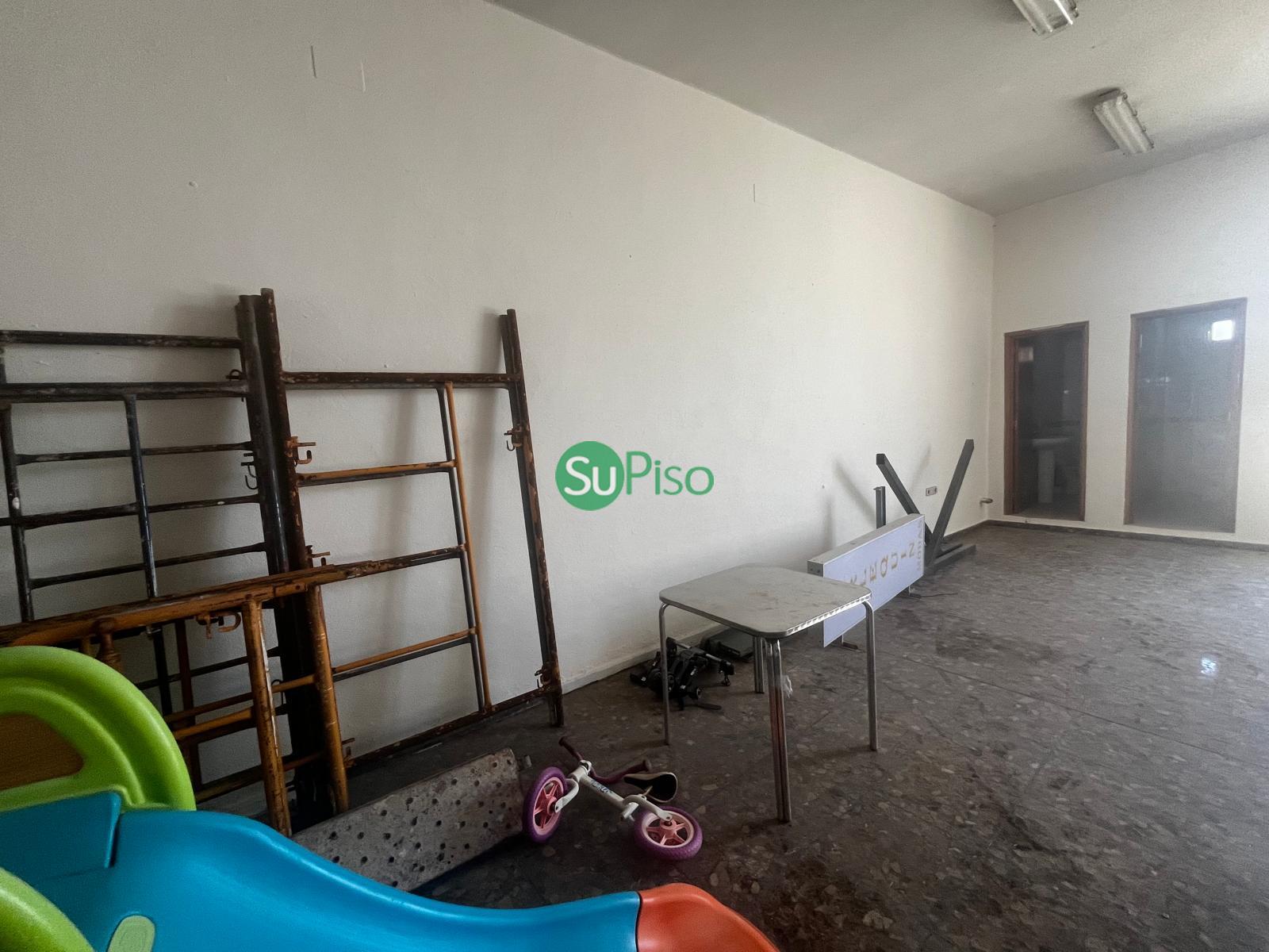 For rent of commercial in Seseña