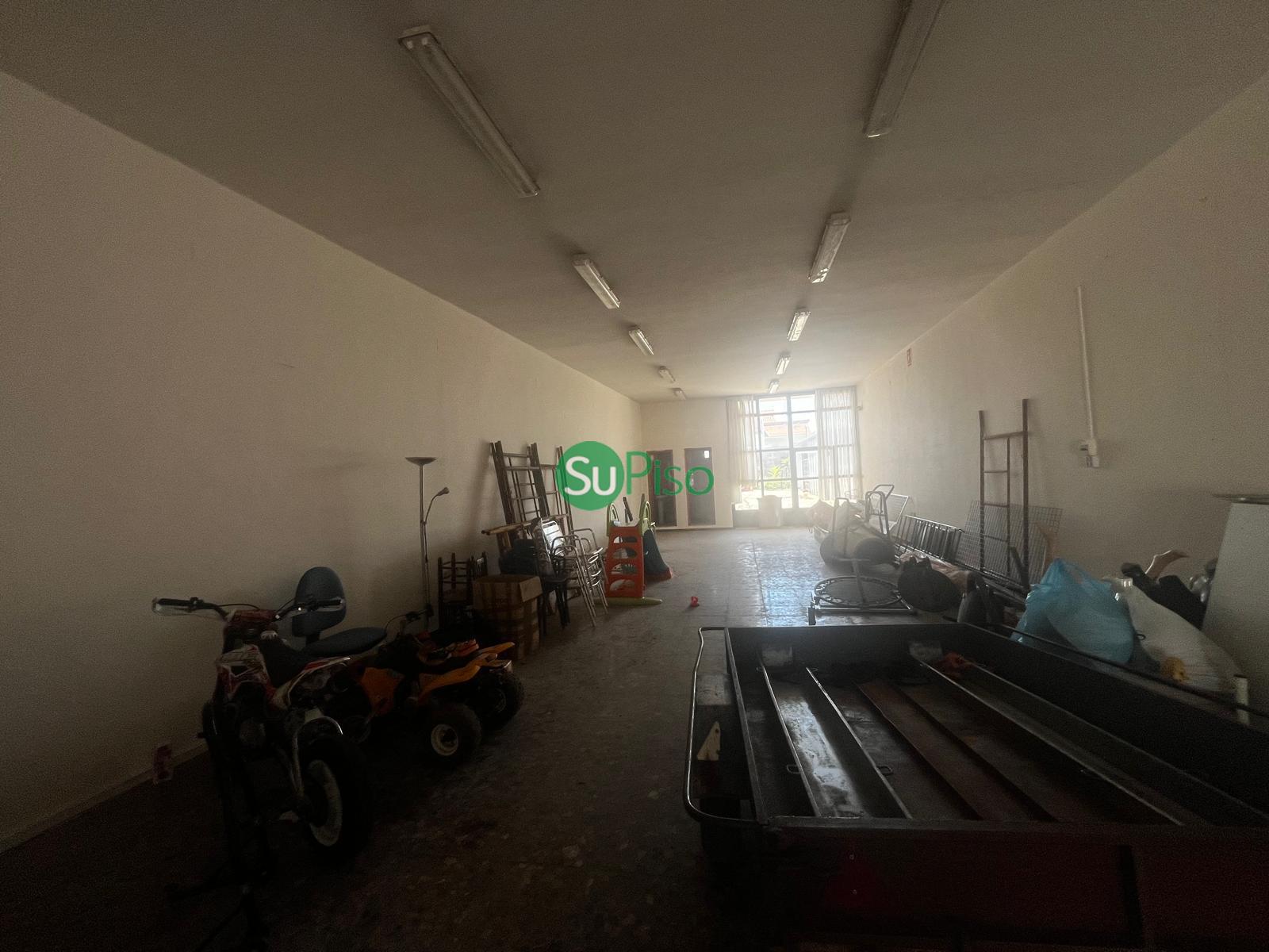 For rent of commercial in Seseña