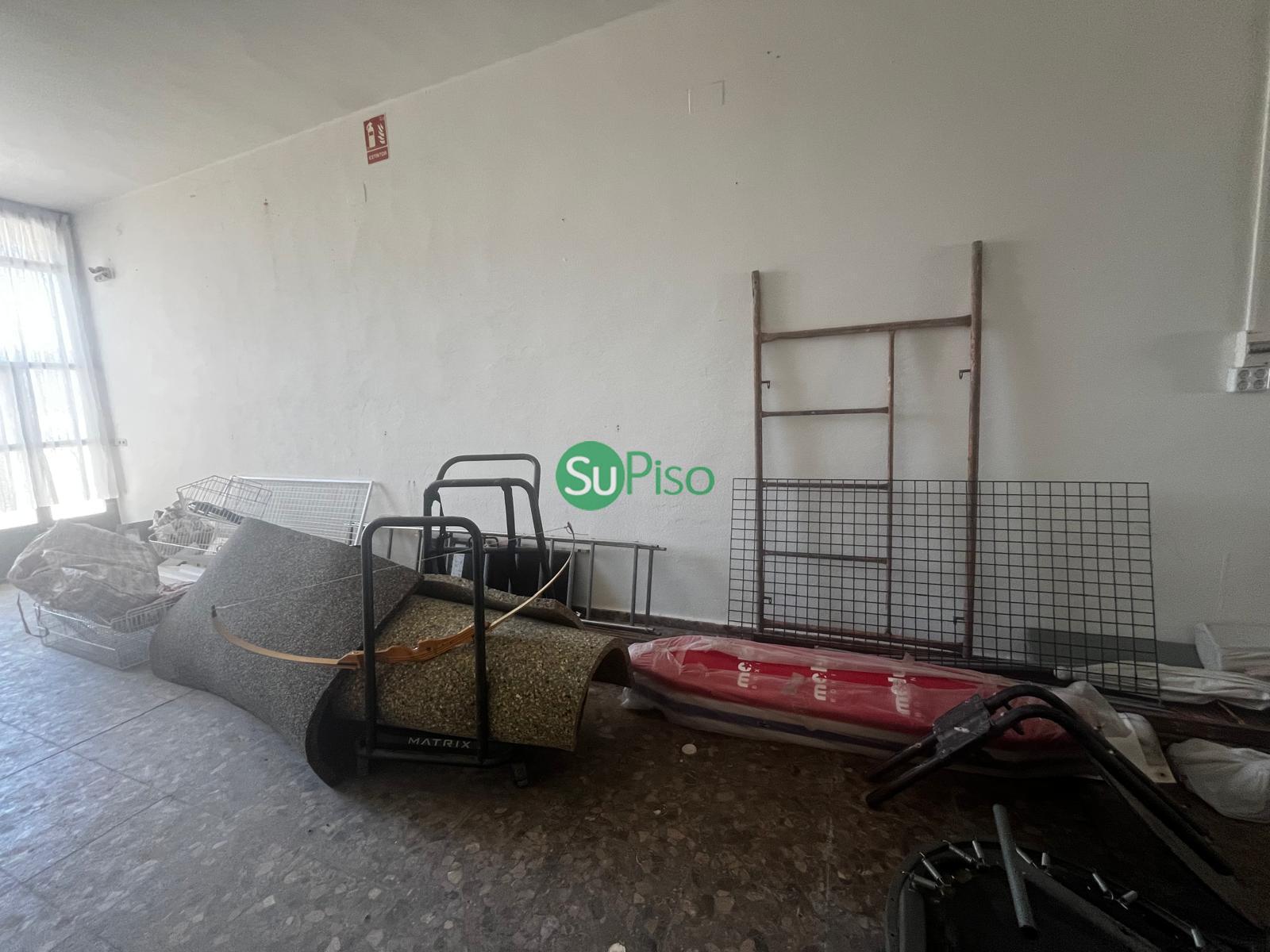 For rent of commercial in Seseña