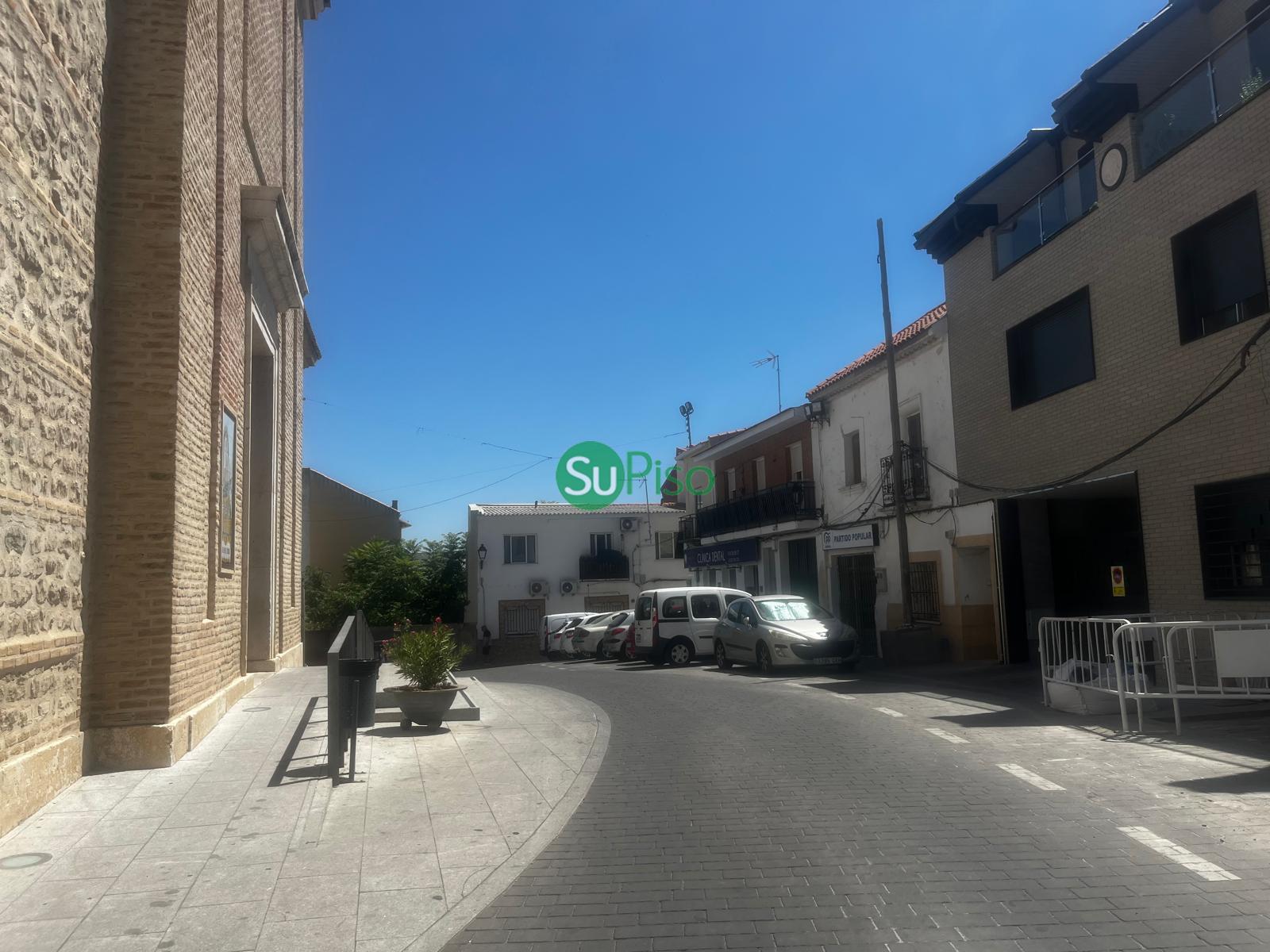 For rent of commercial in Seseña