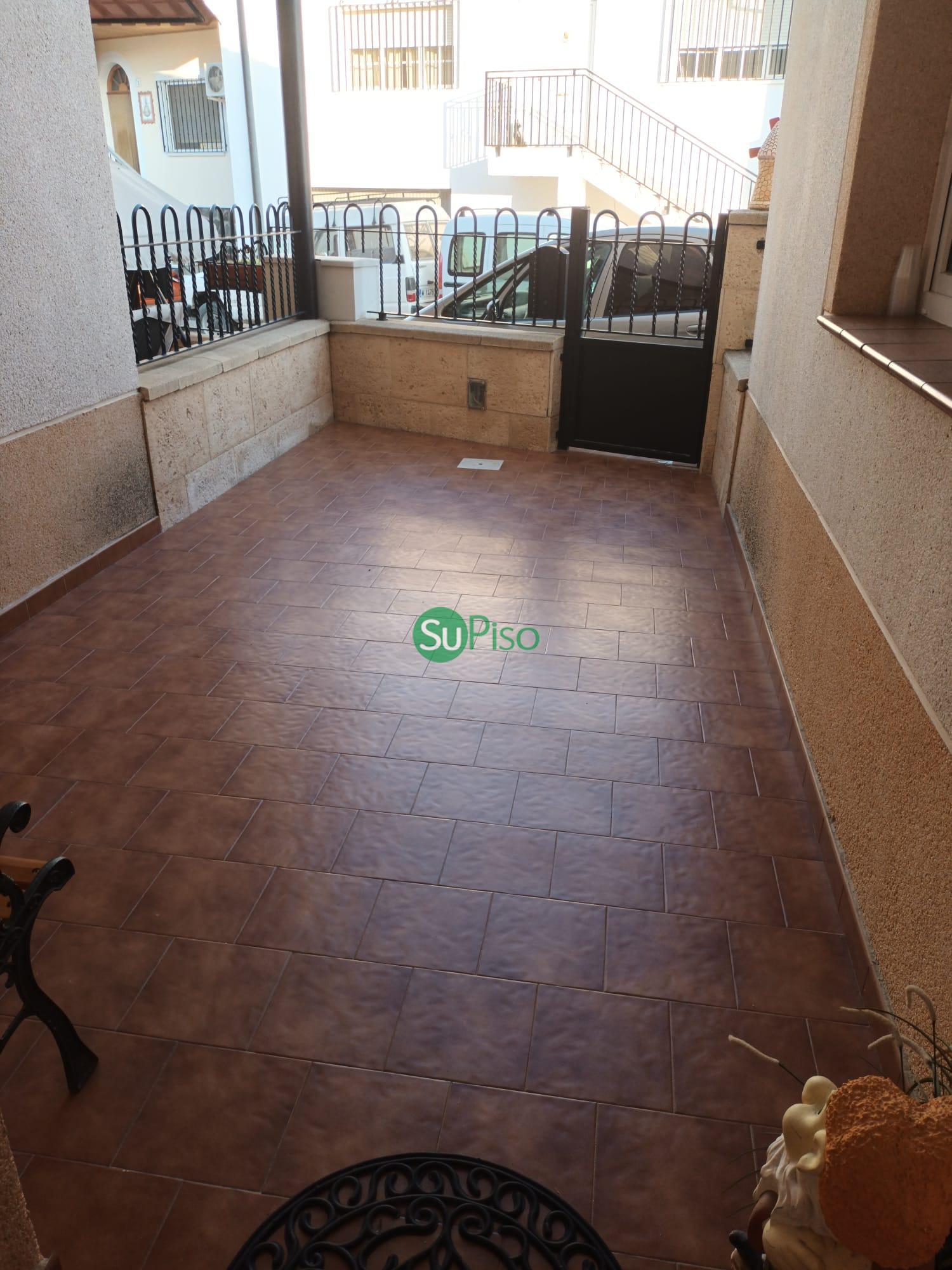 For sale of house in Borox