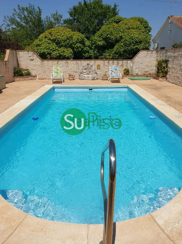 For sale of house in El Viso de San Juan