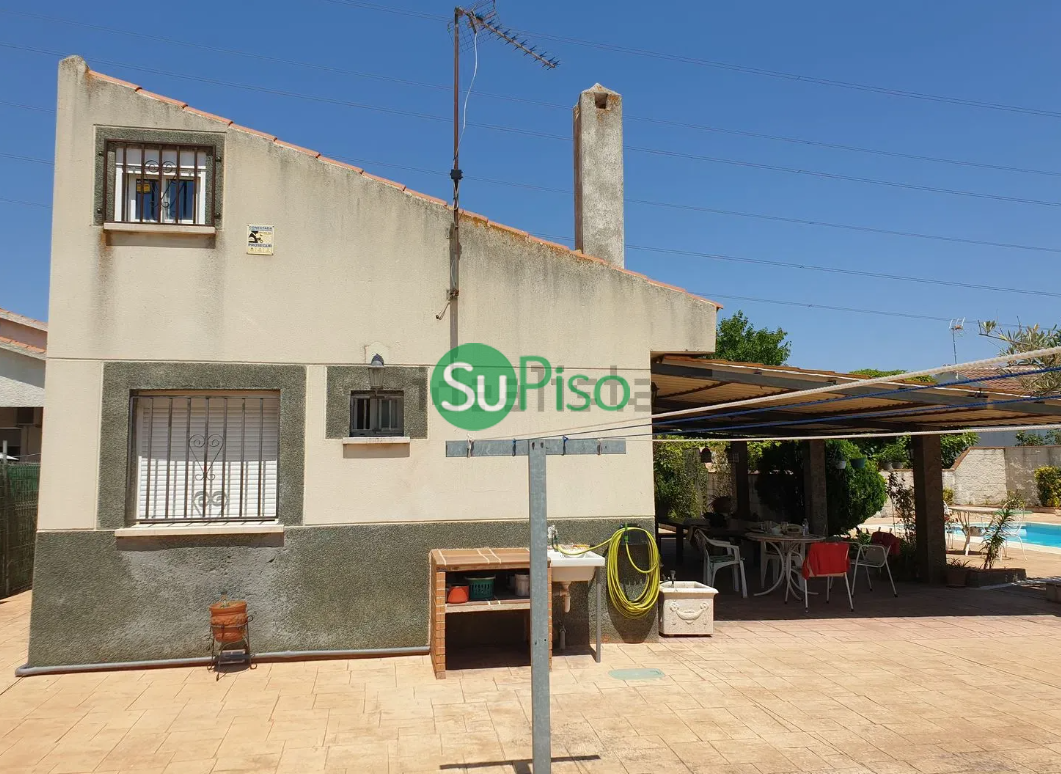 For sale of house in El Viso de San Juan