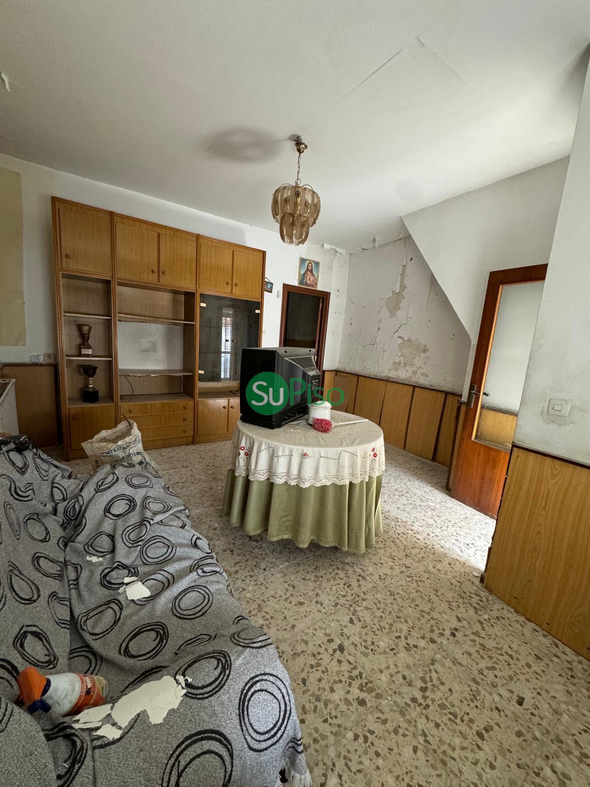 For sale of house in Cedillo del Condado