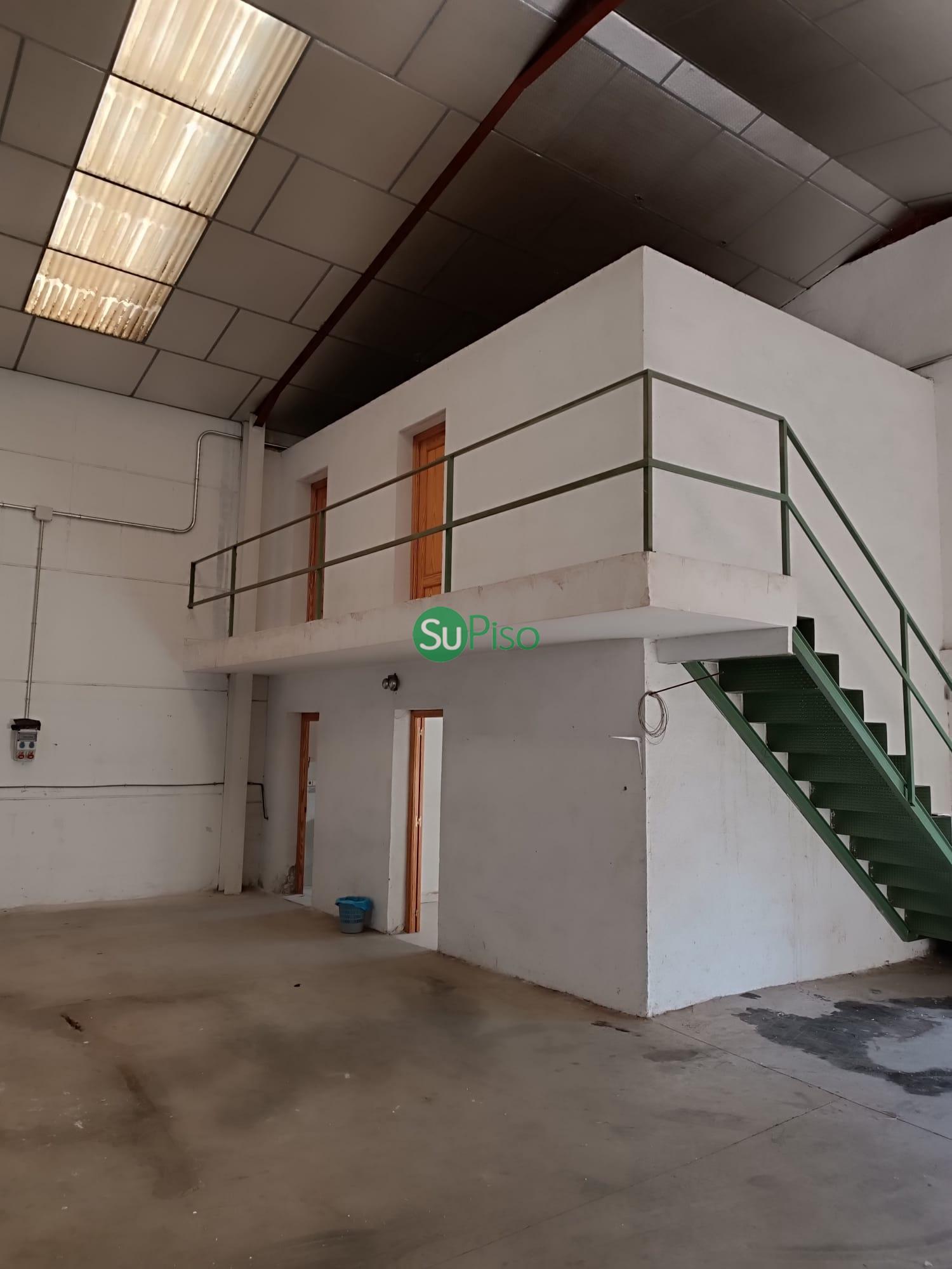 For sale of industrial plant/warehouse in Yeles