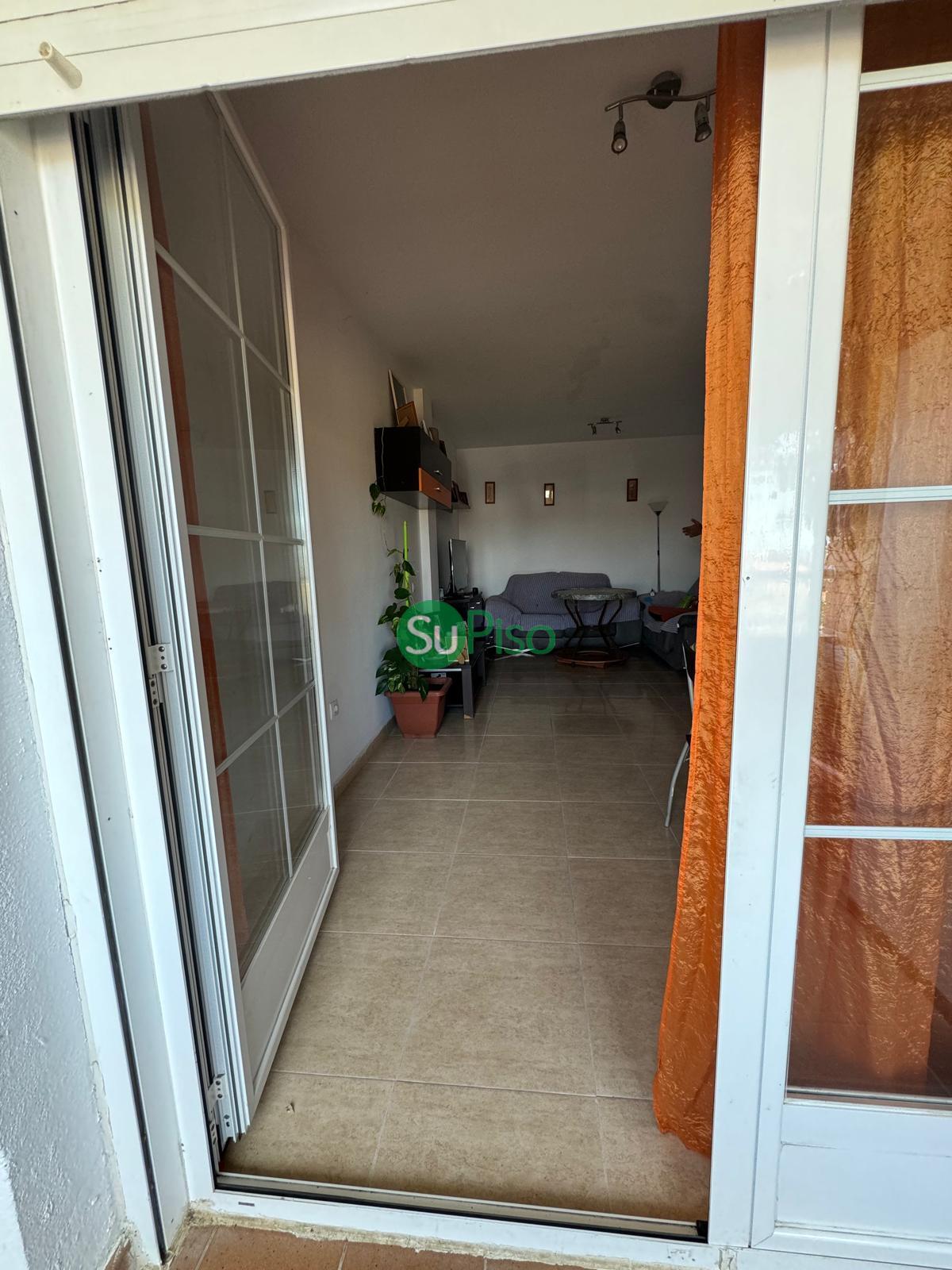 For sale of flat in Cedillo del Condado