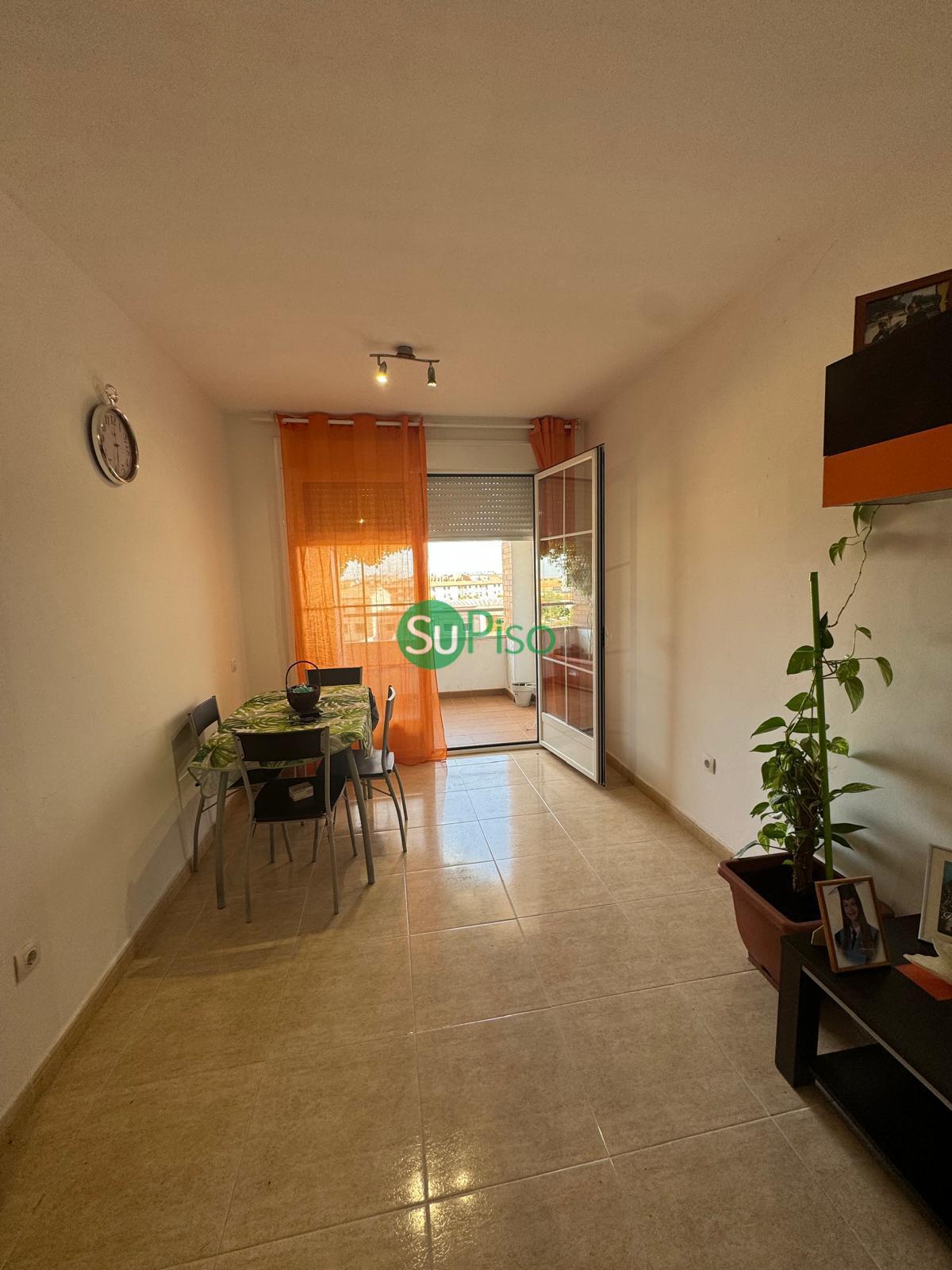 For sale of flat in Cedillo del Condado