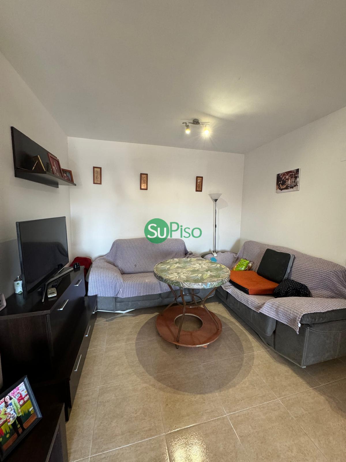 For sale of flat in Cedillo del Condado