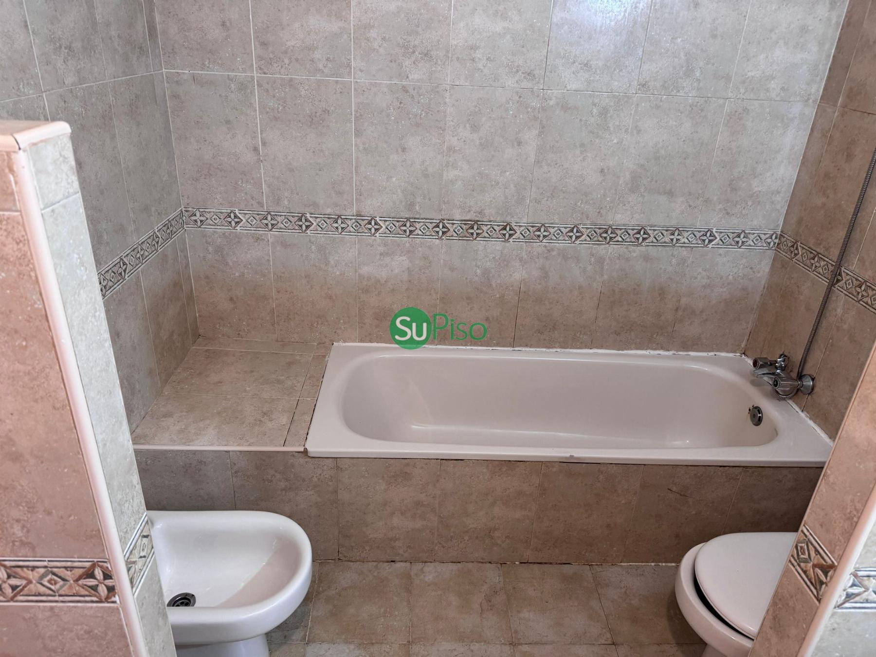 For sale of flat in Illescas
