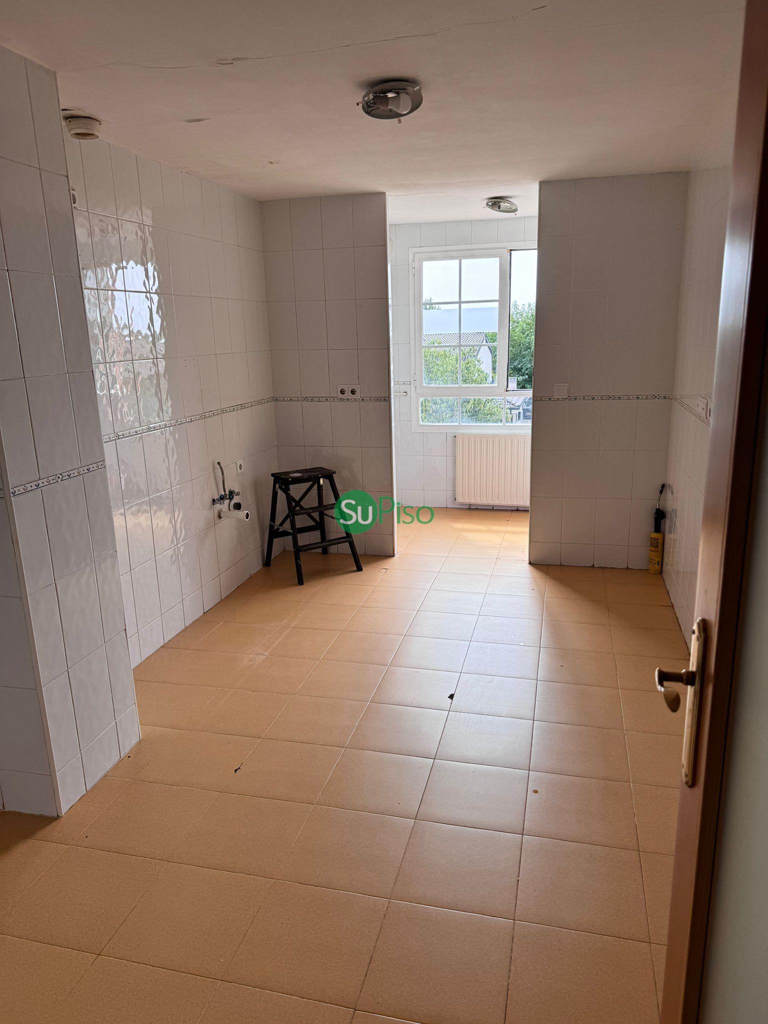 For sale of flat in Illescas