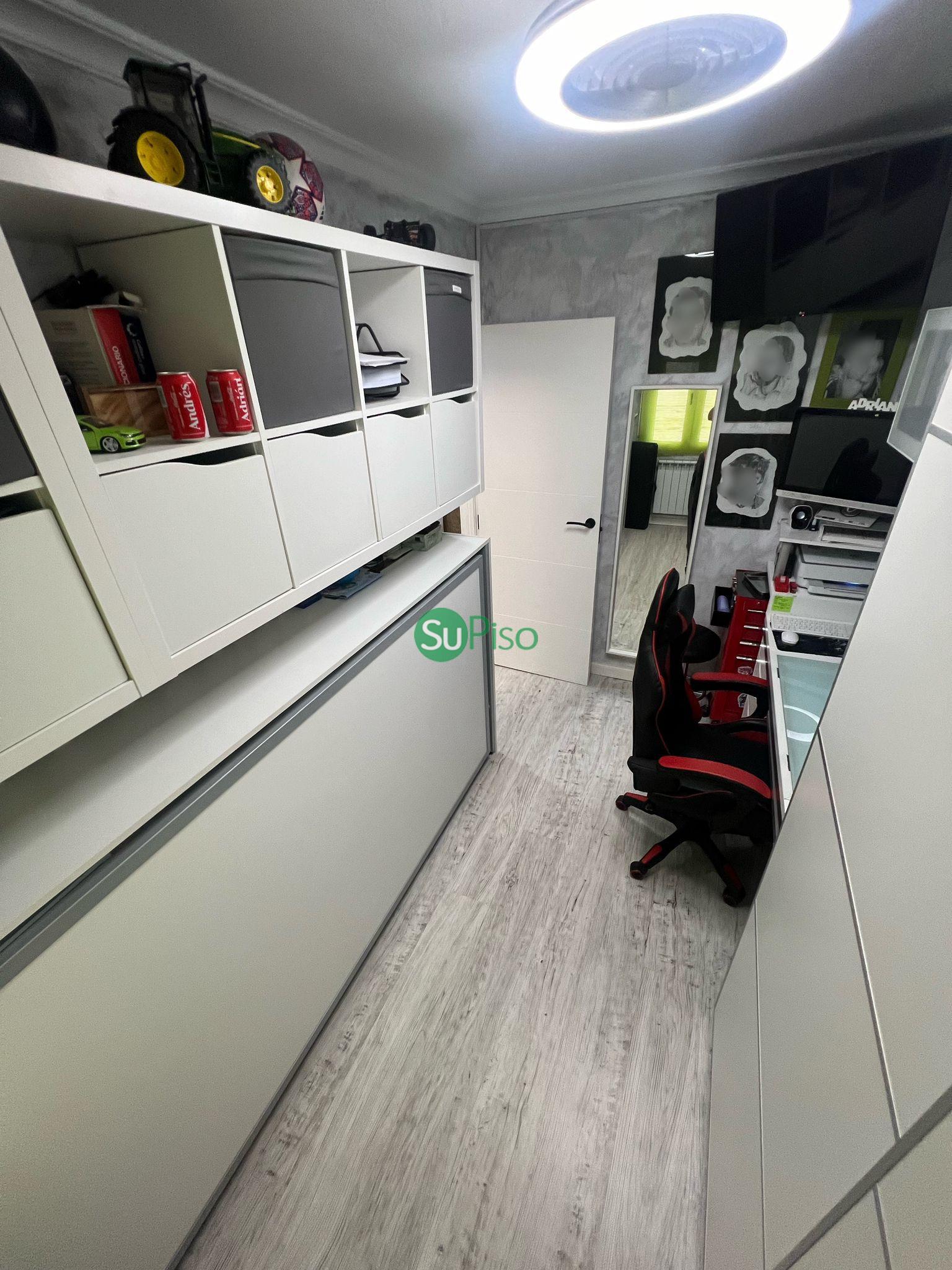 For sale of flat in Parla