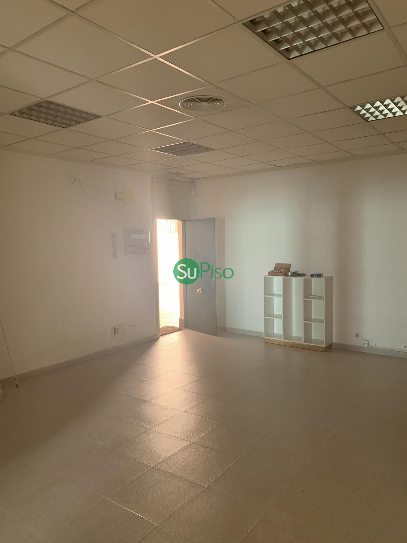 For sale of commercial in Illescas