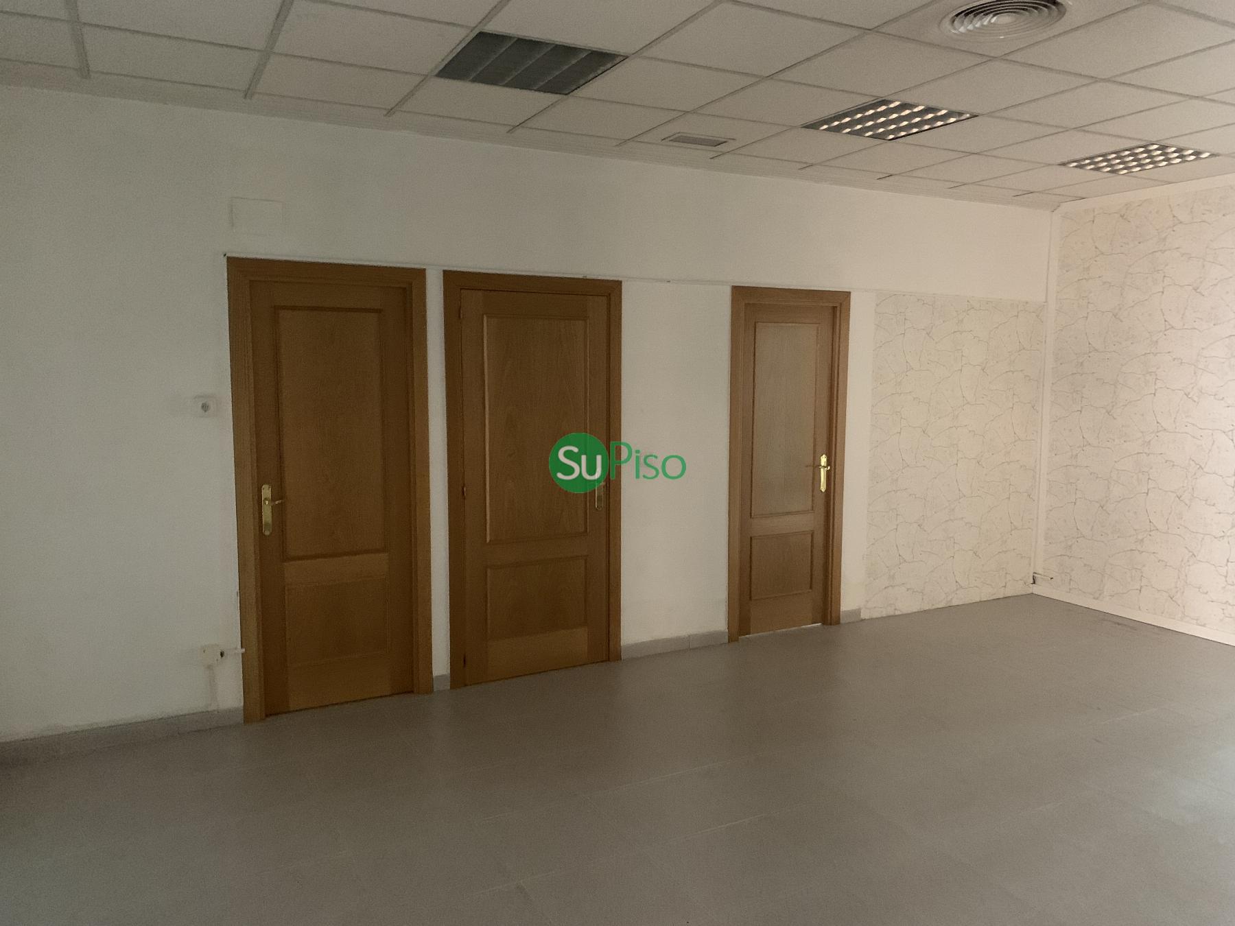 For sale of commercial in Illescas
