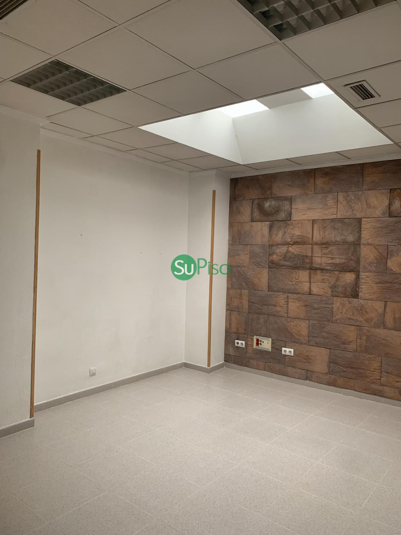 For sale of commercial in Illescas