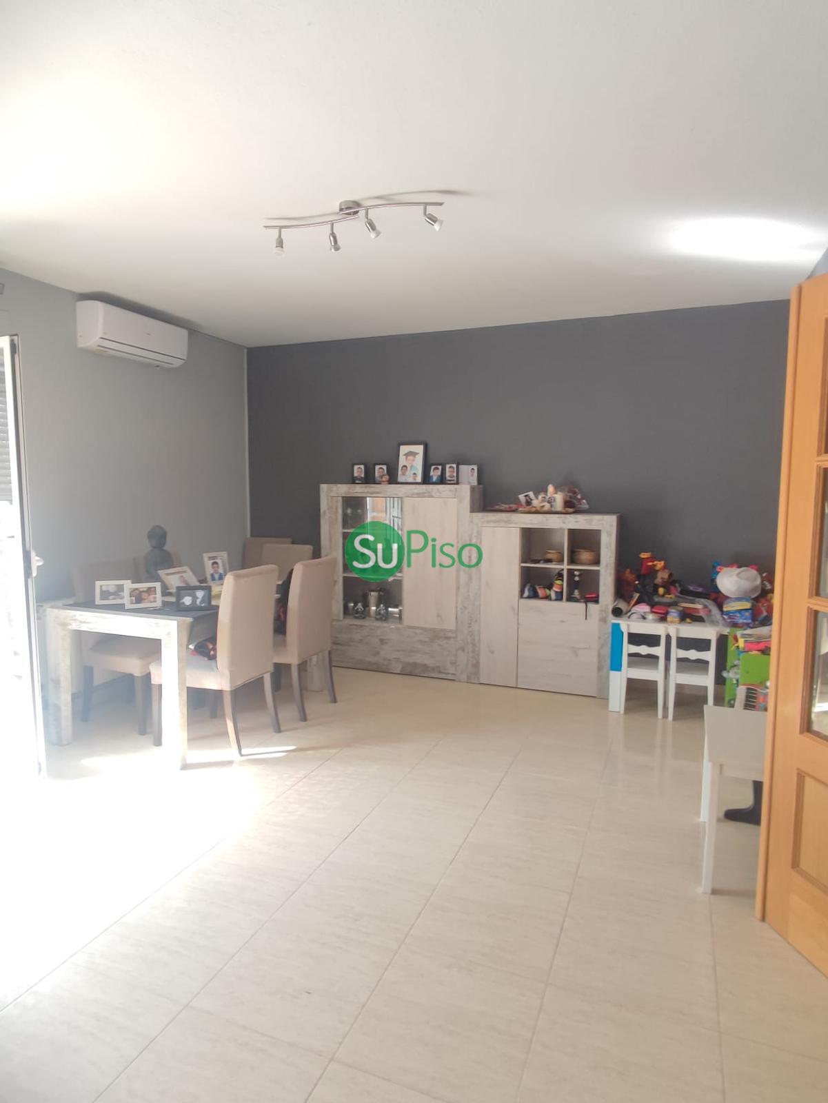 For sale of chalet in Yeles