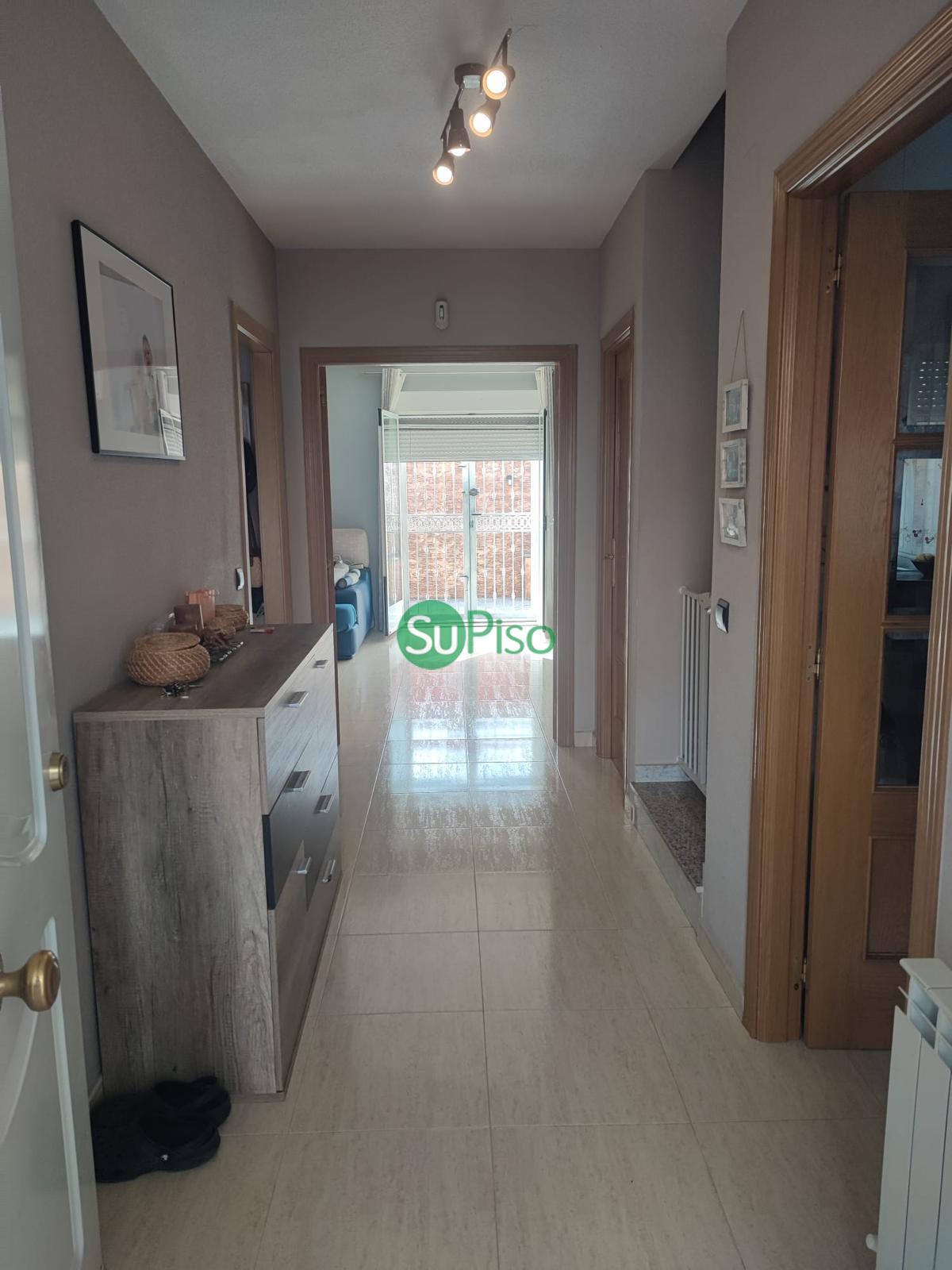 For sale of chalet in Yeles