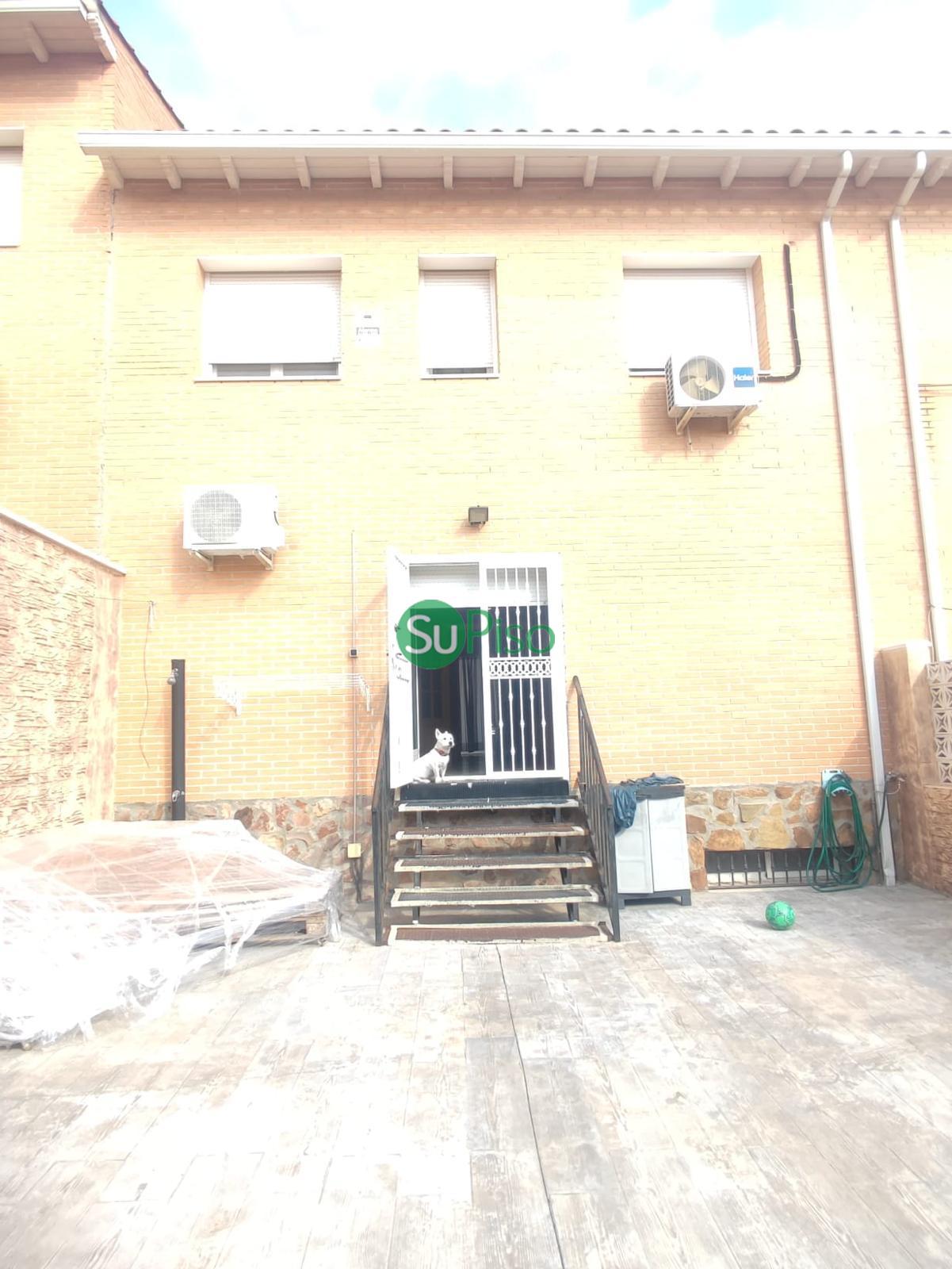 For sale of chalet in Yeles