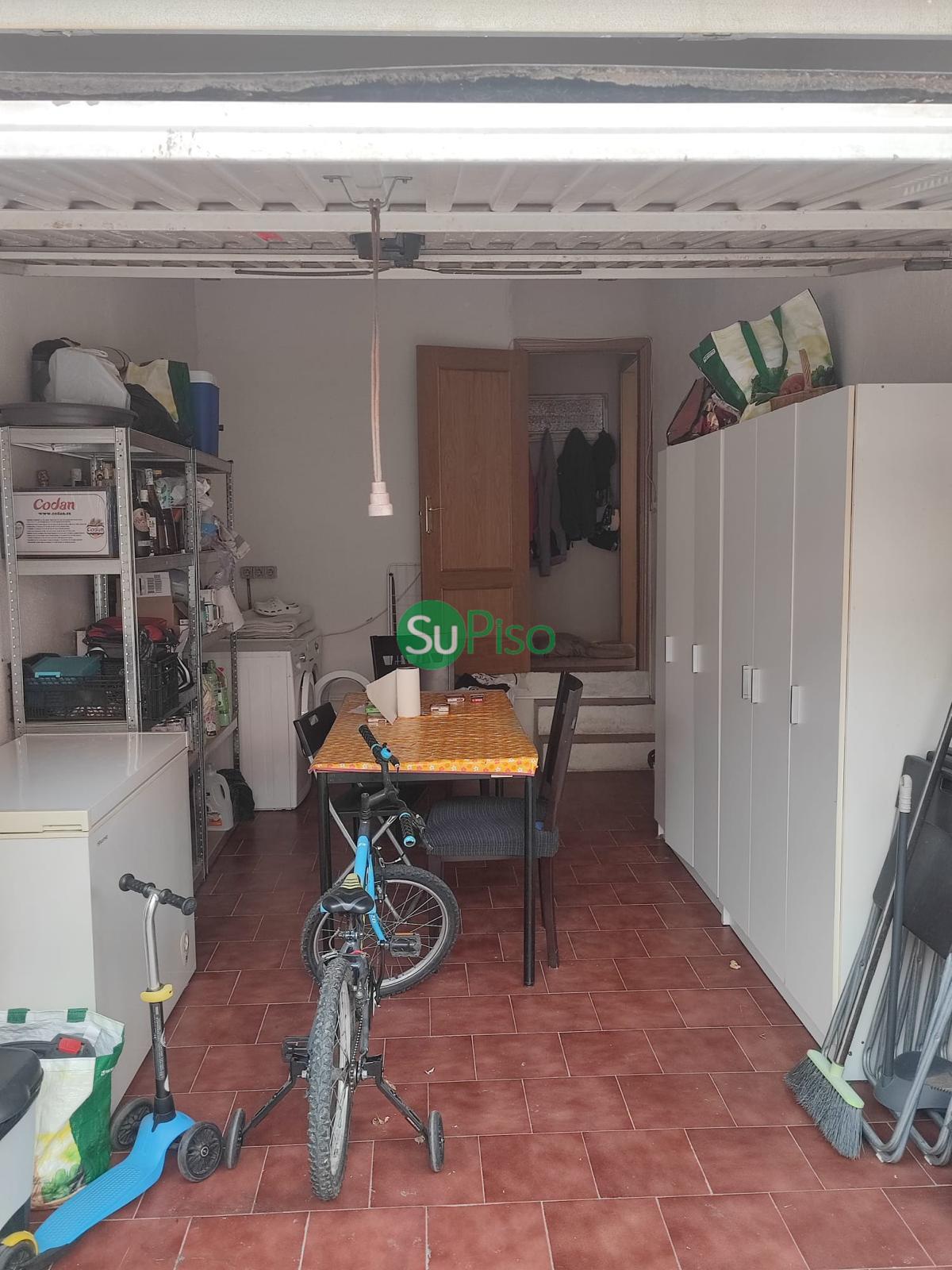 For sale of chalet in Yeles