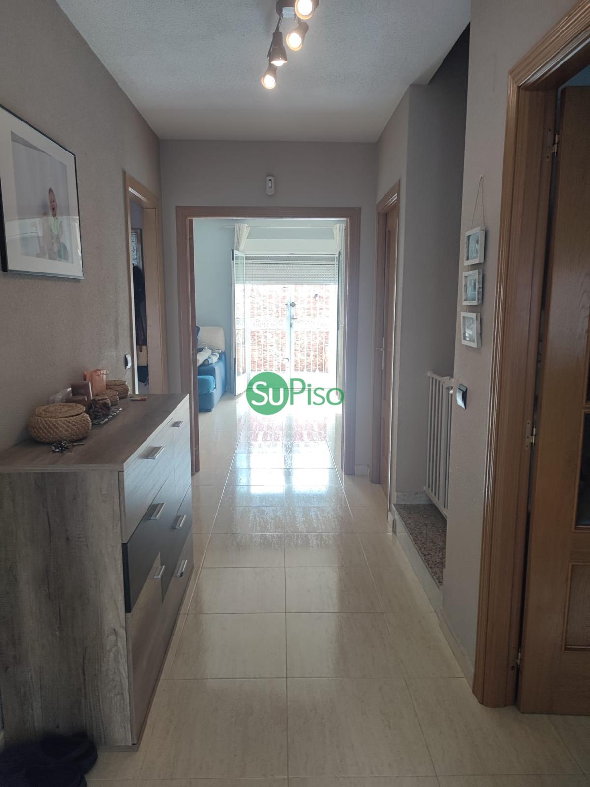 For sale of chalet in Yeles